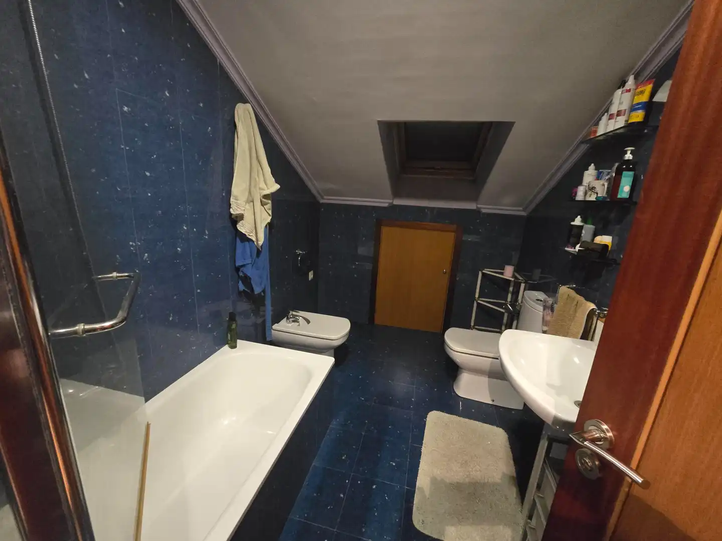 Baño de Casa o chalet en venta en Amoeiro con Calefacción, Jardín privado y Parquet