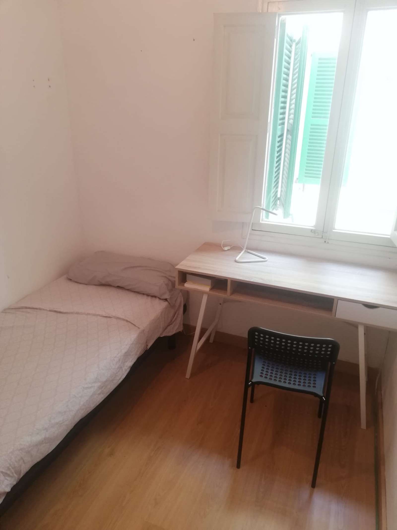 Flat to share in Bons Aires