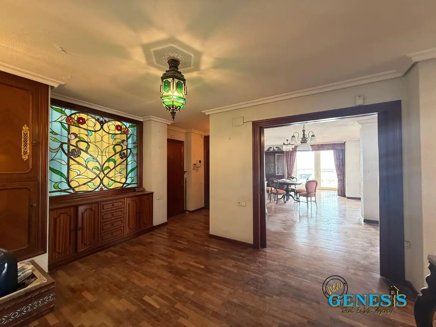 Menjador de Apartament en venda en Torrevieja amb Parquet i Moblat