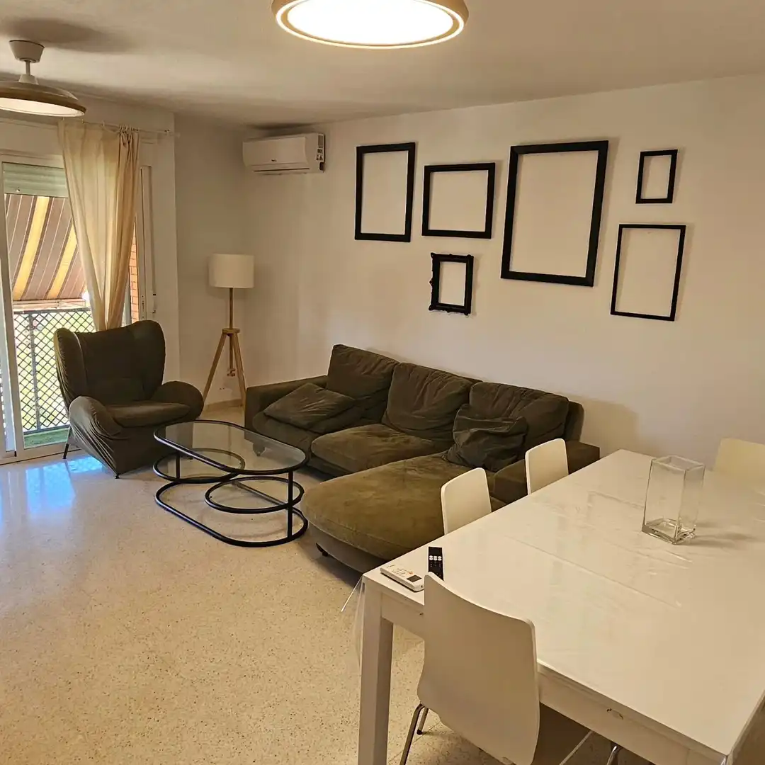 Flat with terrace to rent in Calle Padre Claret, imagen 3