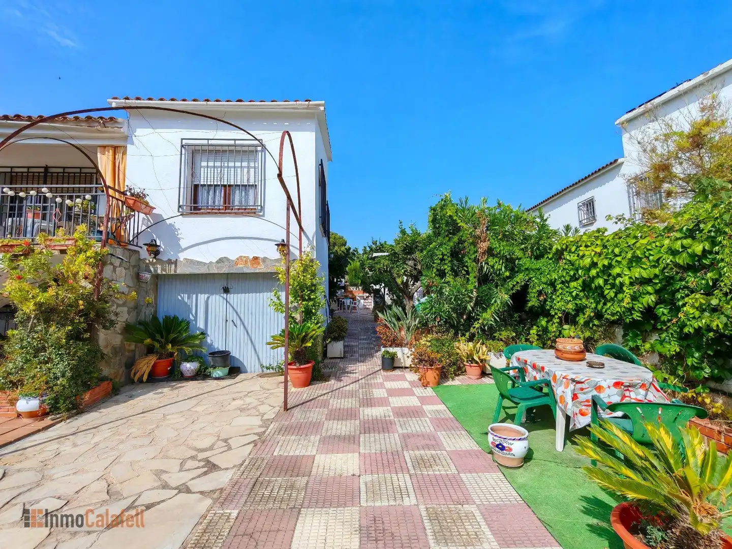 Vista exterior de Casa o chalet en venta en Calafell con Calefacción, Jardín privado y Terraza