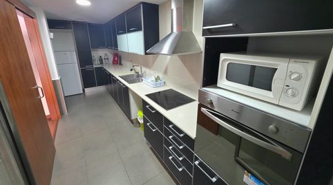 Foto 3 de Piso en venta en Carrer de Josep Perpinya, 3, Olesa de Montserrat, Barcelona
