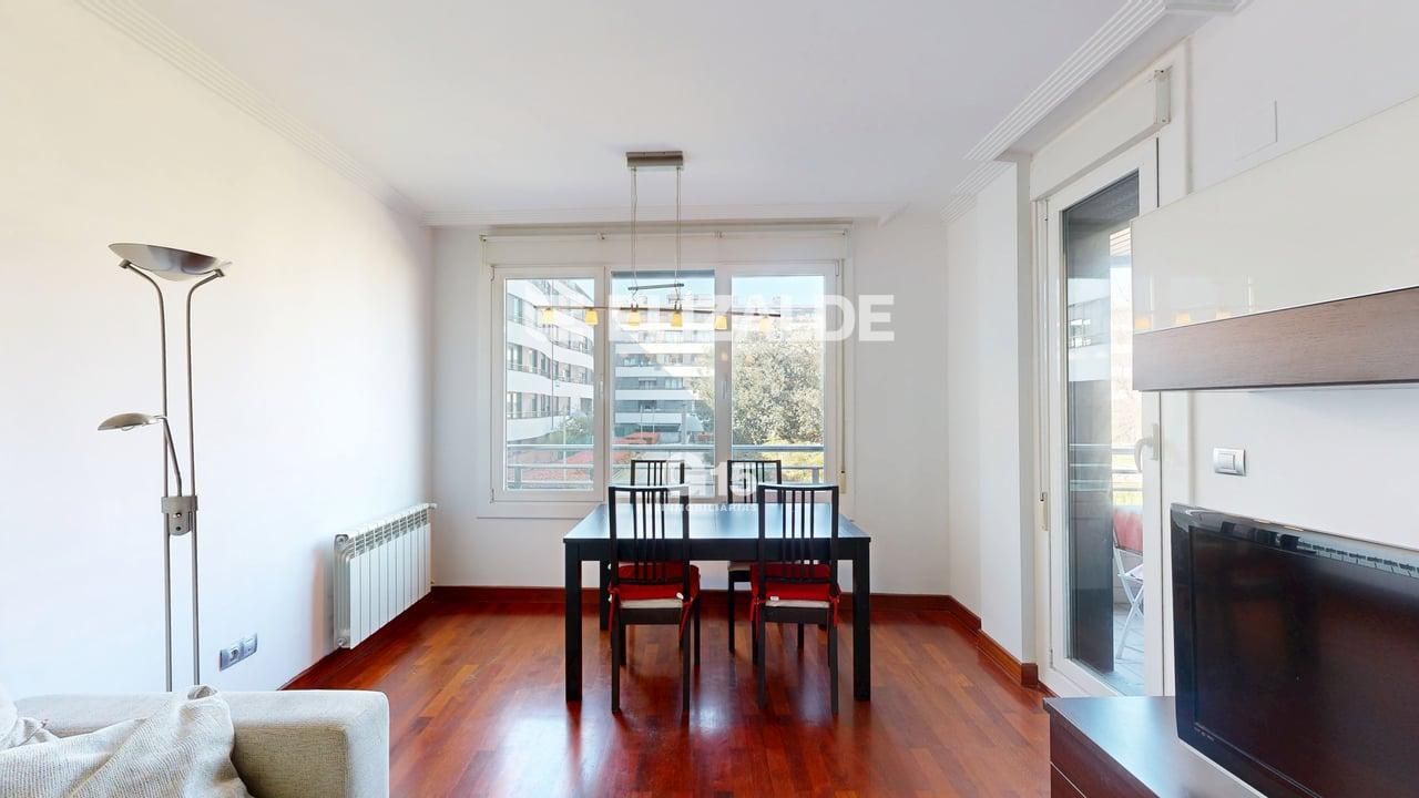 Vista exterior de Pis en venda en Donostia - San Sebastián  amb Calefacció i Balcó