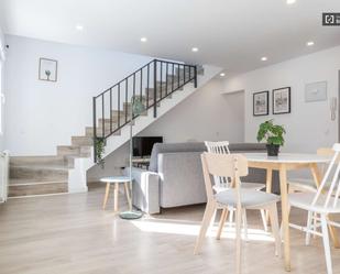 Sala d'estar de Apartament per a compartir en  Madrid Capital amb Aire condicionat, Calefacció i Terrassa