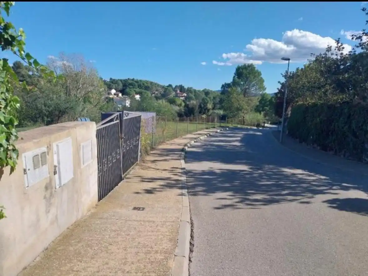Wohnbaugrundstück zum Verkauf in Sant Muç, imagen 2