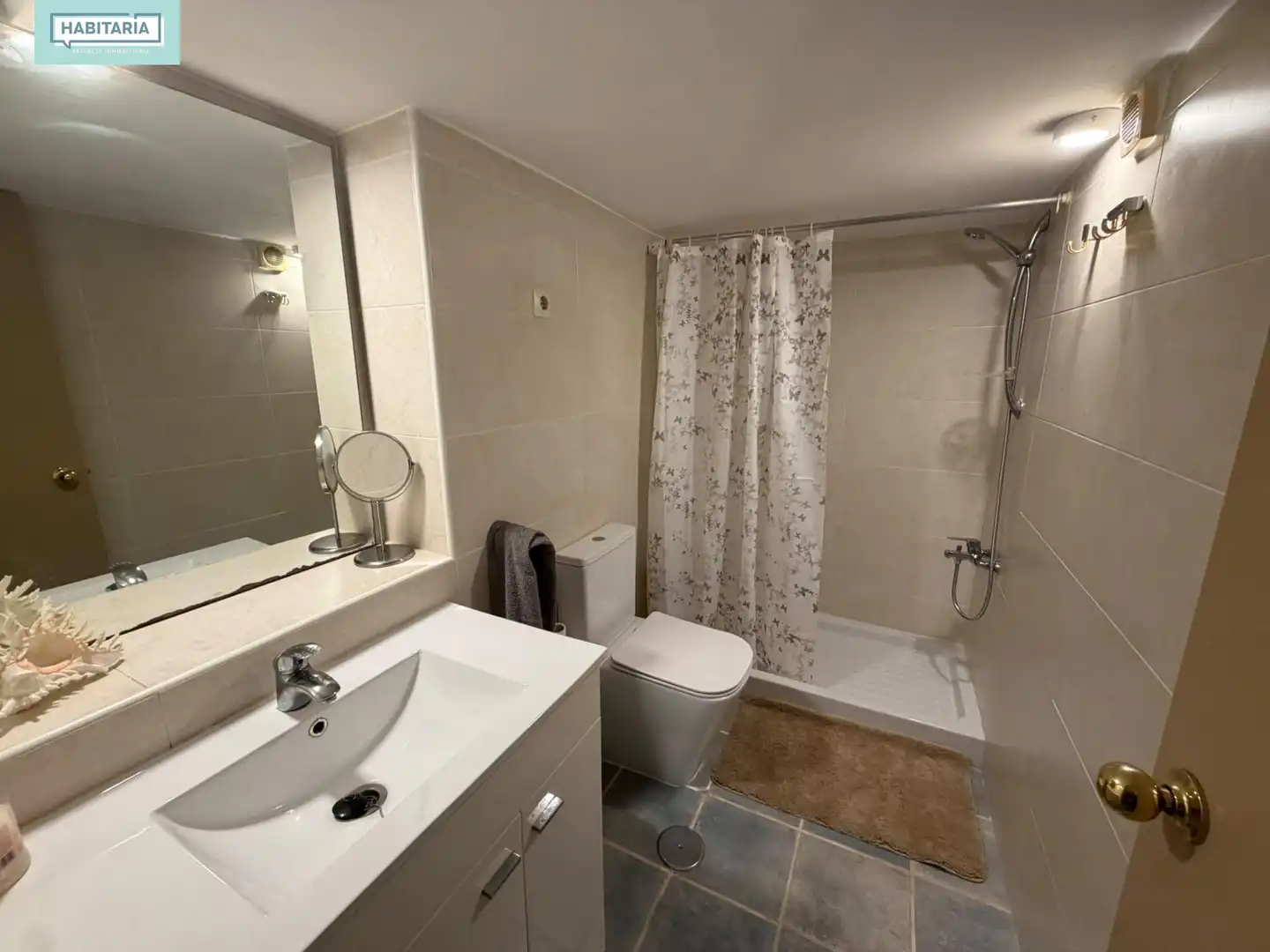 Bathroom of Ground floor for rent in Este