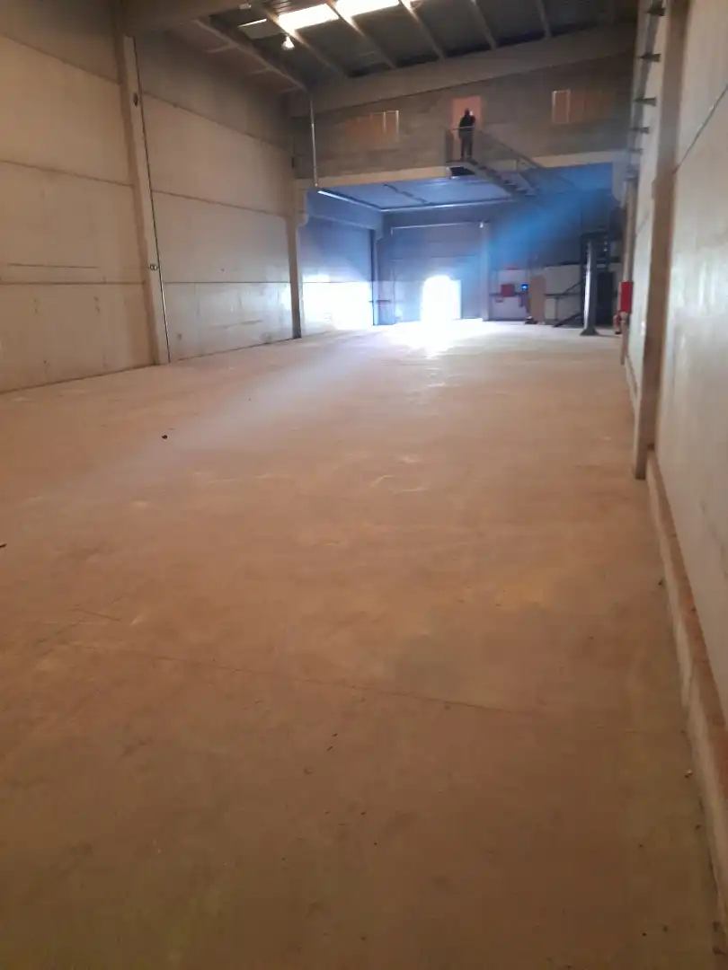 Nave industrial de alquiler en Sabadell