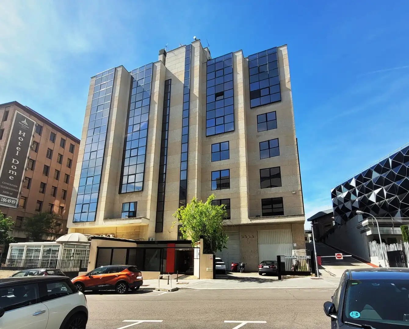 Vista exterior de Local de alquiler en Madrid con Aire acondicionado, Calefacción y Alarma