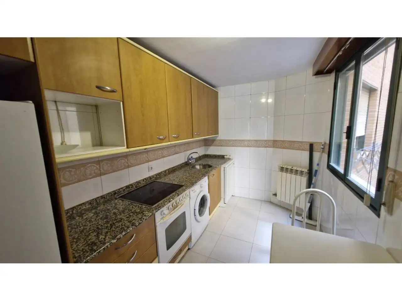 Cuina de Pis en venda en  Logroño amb Calefacció, Parquet i Terrassa