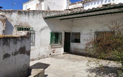 Exterior view of House or chalet for sale in Martos  with Storage room