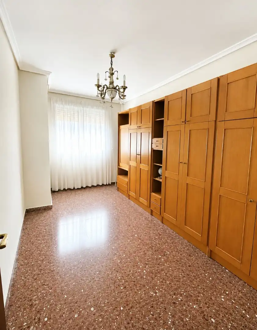 Bedroom of Flat for rent in Valencia  with Air Conditioner, Furnished and Oven