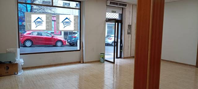 Local comercial en Alquiler en Centro