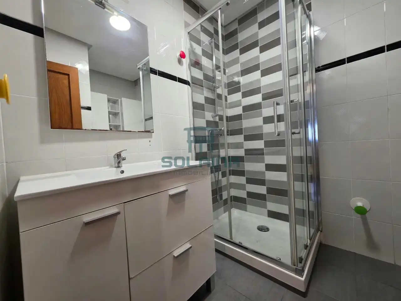 Baño de Piso en venta en Ourense Capital  con Aire acondicionado, Calefacción y Parquet