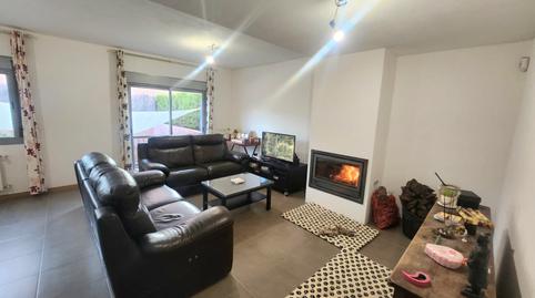 Foto 3 de Casa adosada en venda a Calle Ramón Gómez de la Serna, Los Hueros, Villalbilla