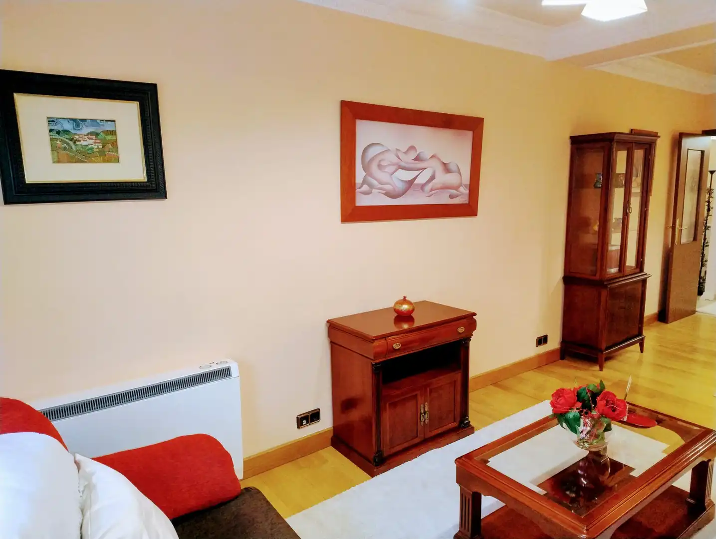Living room of Flat for rent in Santiago de Compostela   with Heating, Furnished and Oven