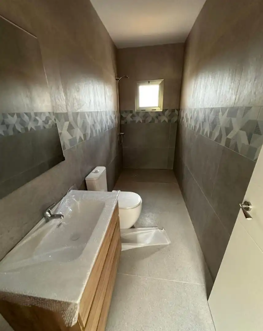 Badezimmer von Haus oder Chalet zum Verkauf in Antigua mit Privatgarten und Terrasse