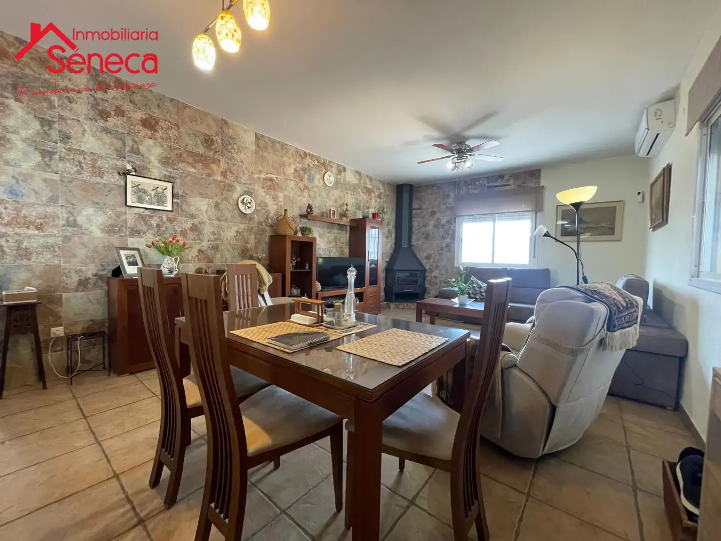 Living room of Houses for sale in Córdoba  with Air Conditioner, Heating and Terrace