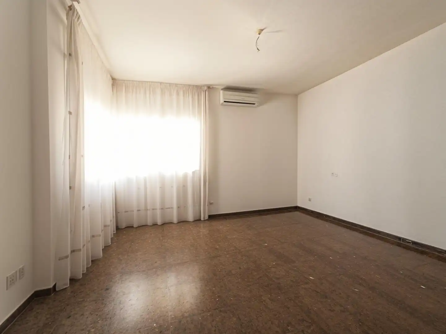 Dormitori de Casa o xalet en venda en Castellvell del Camp amb Aire condicionat, Calefacció i Jardí privat