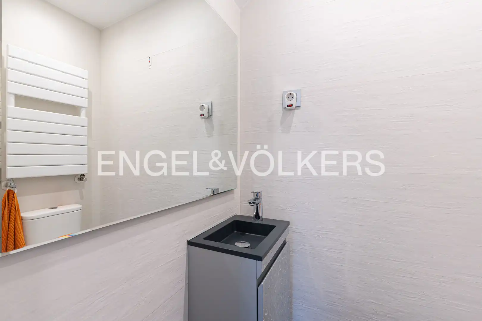 Baño de Dúplex en venta en Alcorcón con Aire acondicionado, Calefacción y Jardín privado