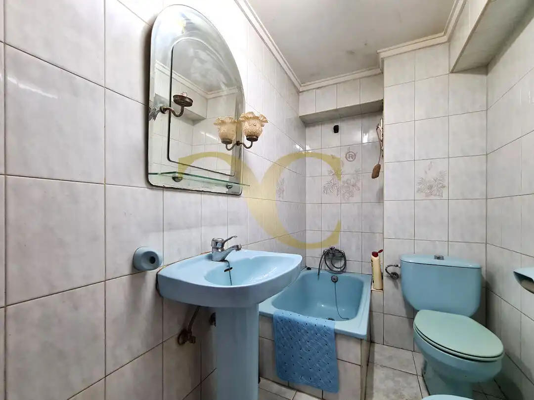 Bathroom of Flat for sale in Gijón   with Heating and Terrace