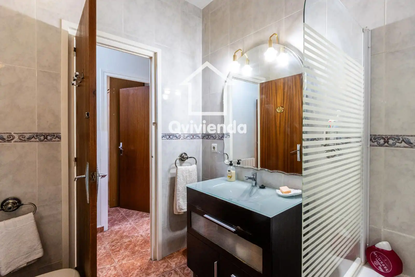 Bathroom of Flat for sale in Sabadell  with Air Conditioner, Heating and Terrace