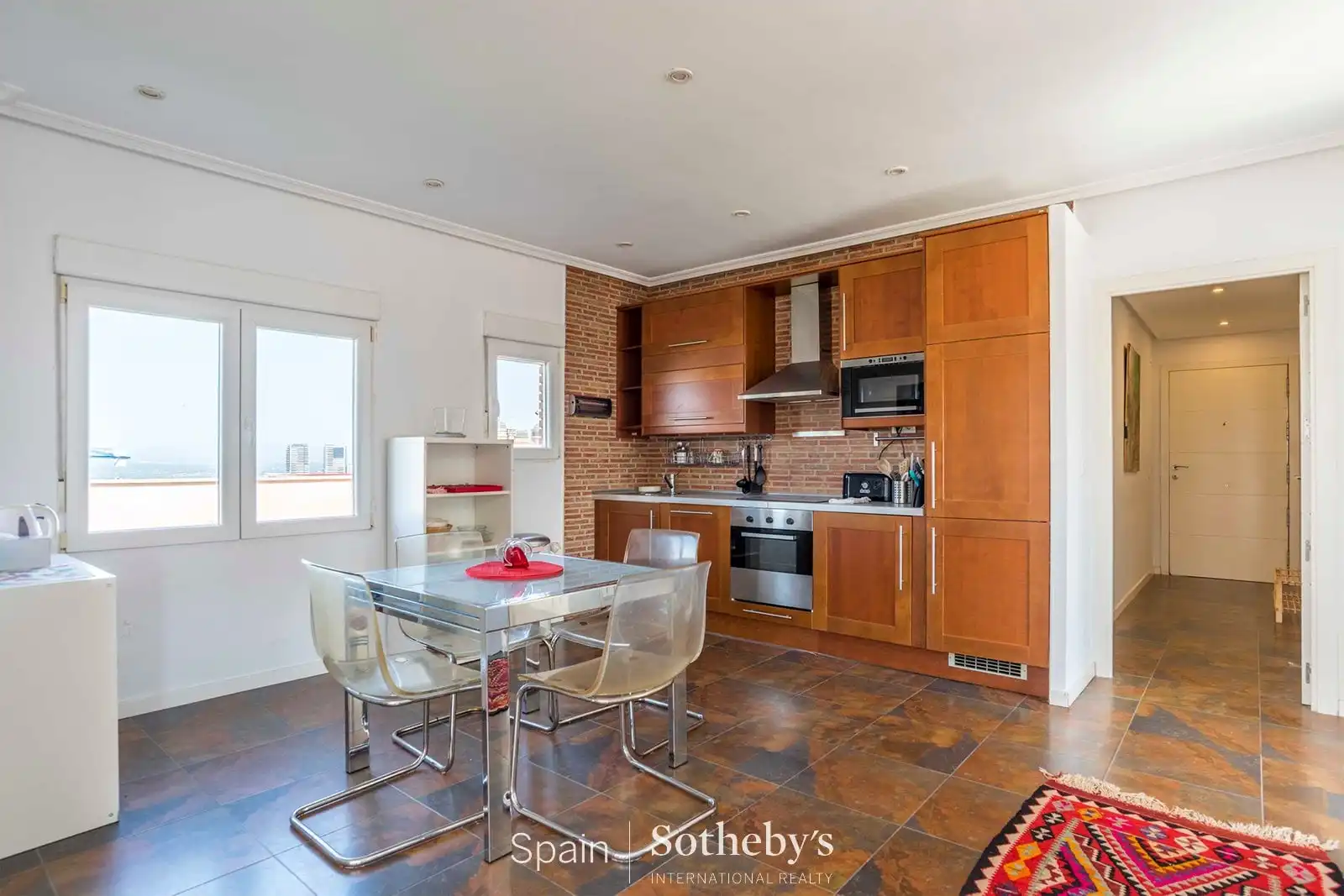 Cocina de Ático de alquiler en Madrid con Aire acondicionado, Calefacción y Terraza