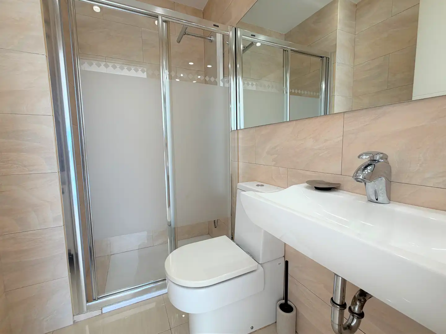 Chalet con piscina en venta en Carrer del Ripollès, imagen 9