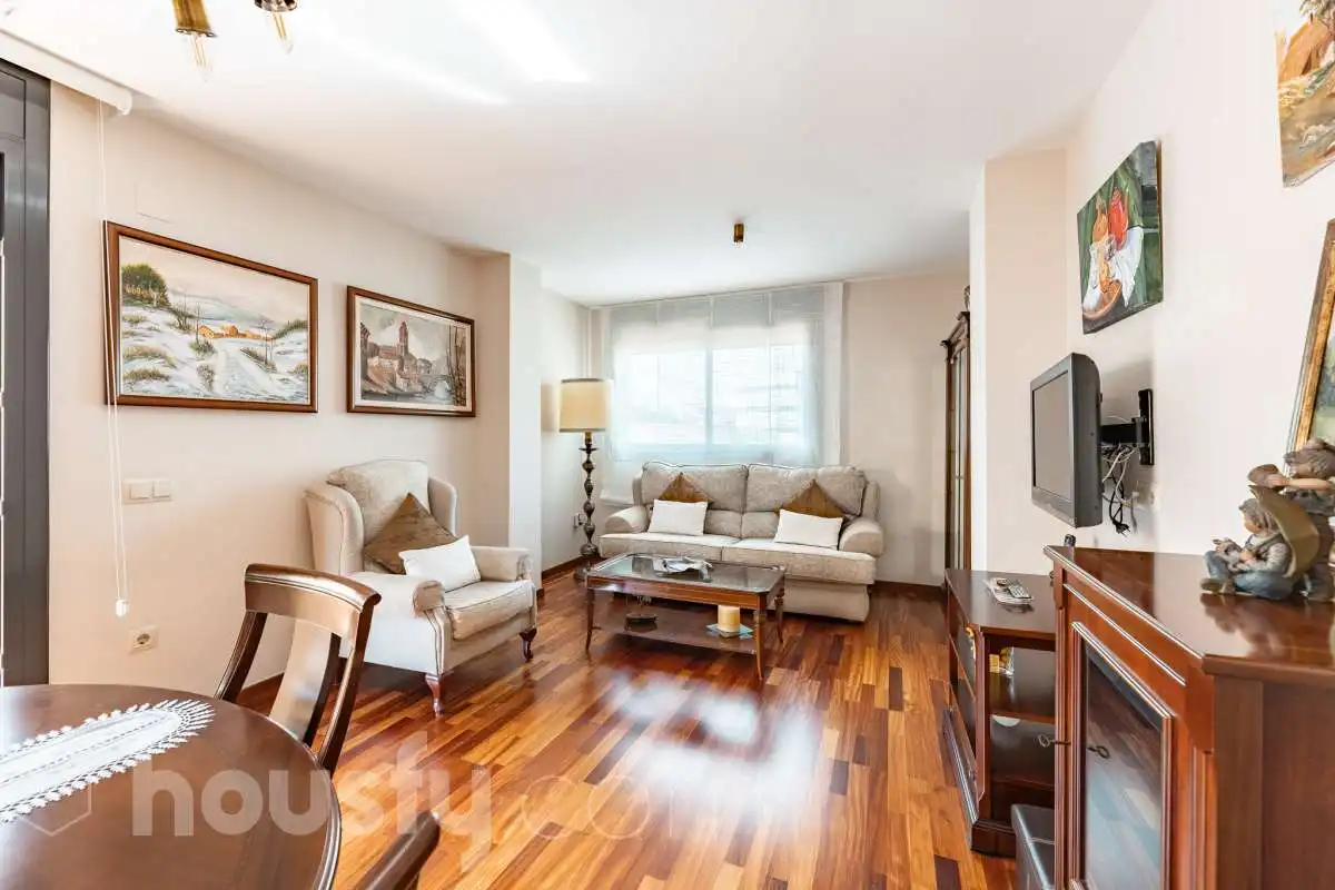 Sala de estar de Piso en venta en Esplugues de Llobregat con Aire acondicionado, Calefacción y Parquet