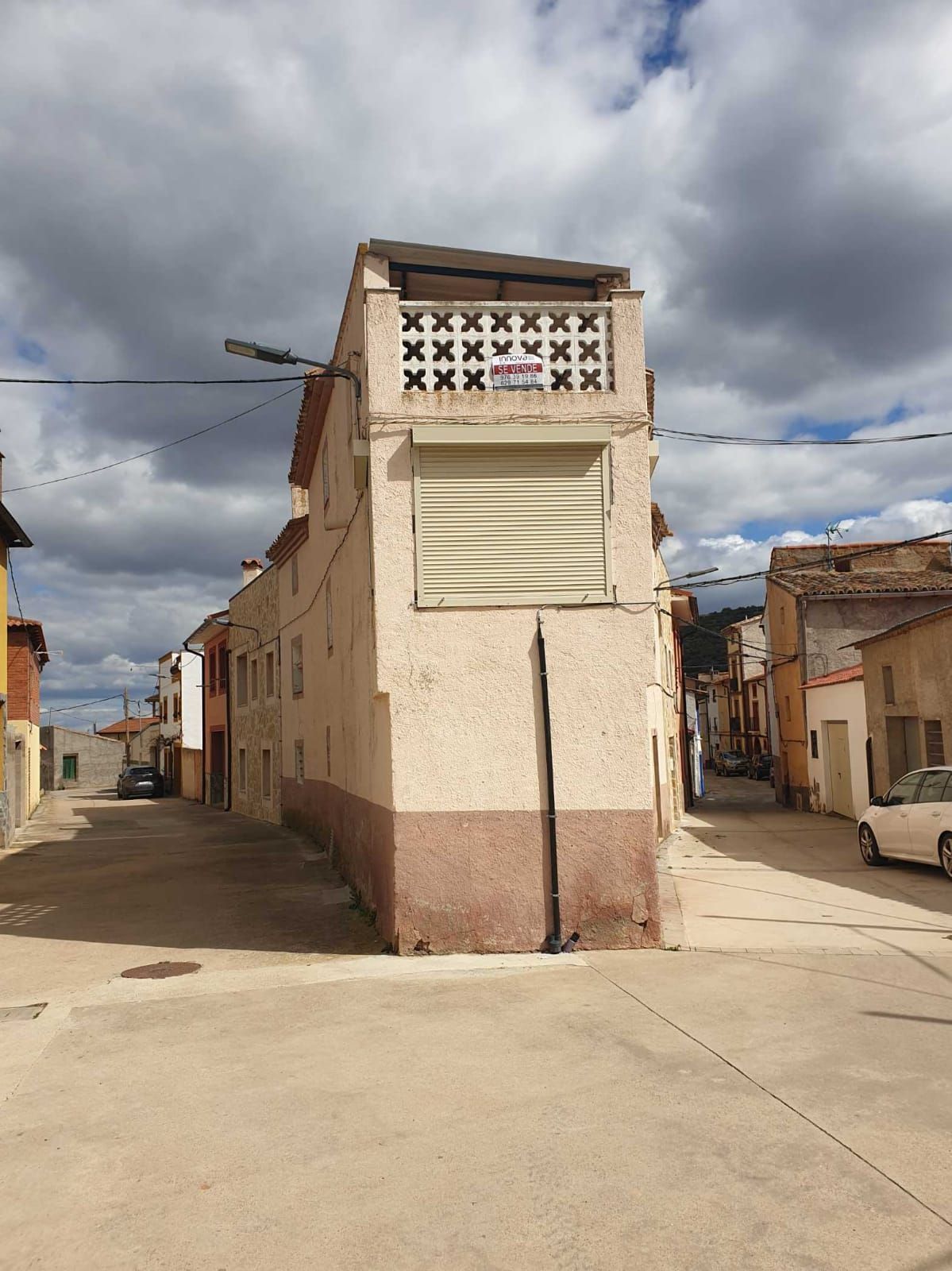 Exterior view of Country house for sale in La Vilueña  with Terrace and Storage room