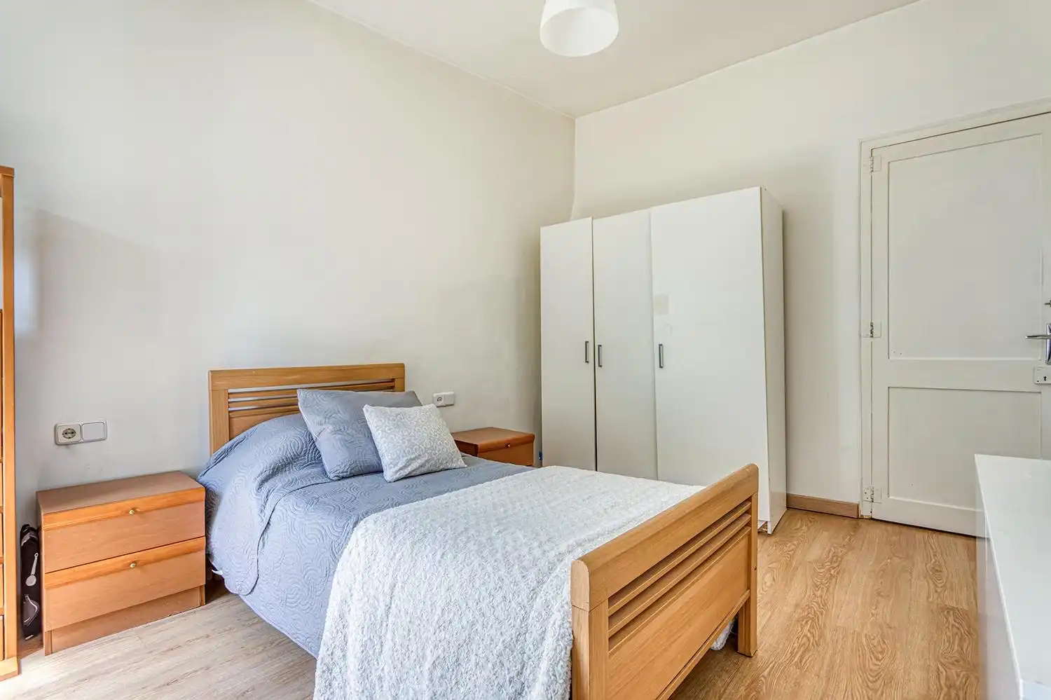Habitación de Casa adosada en venta en Montmaneu con Trastero, Amueblado y Balcón