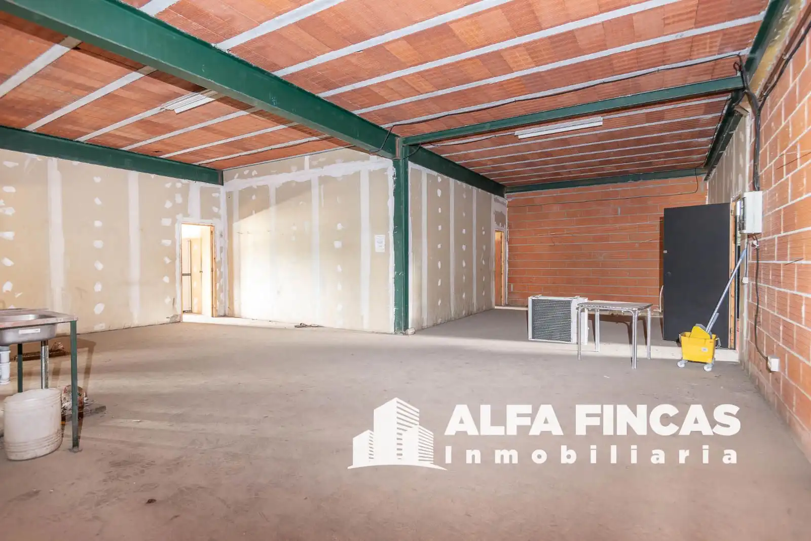 Nave industrial en venta en San Clemente