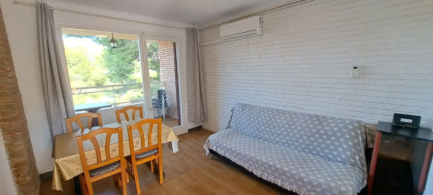 Wohnzimmer von Wohnung zum Verkauf in Salou mit Klimaanlage und Terrasse
