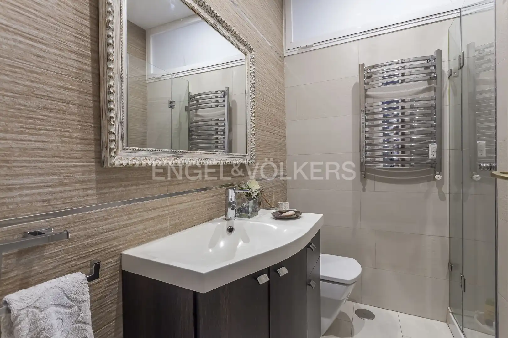 Bany de Apartament en venda en Madrid amb Aire condicionat, Calefacció i Parquet