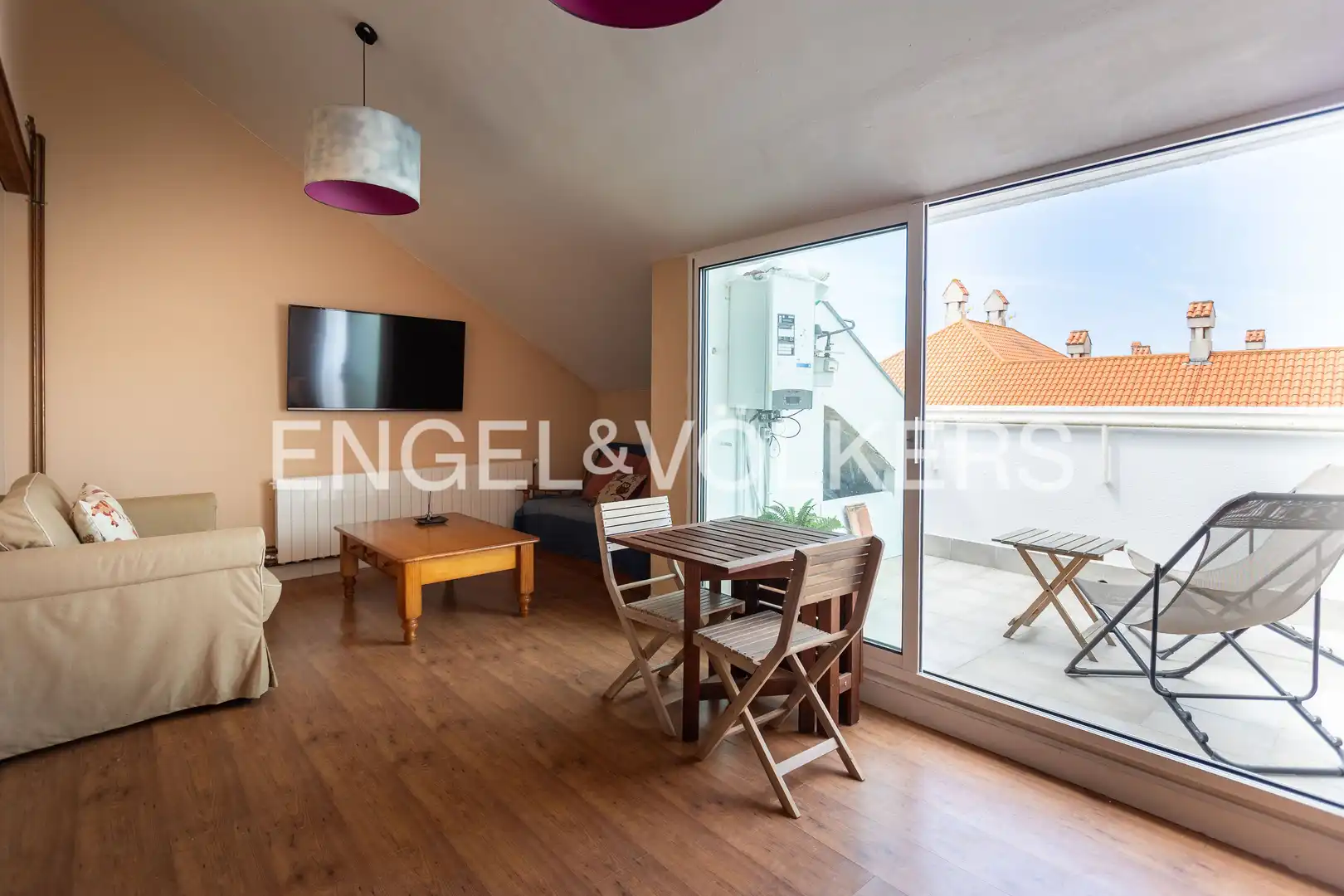 Wohnzimmer von Maisonette zum Verkauf in Bareyo mit Heizung, Terrasse und Schwimmbad