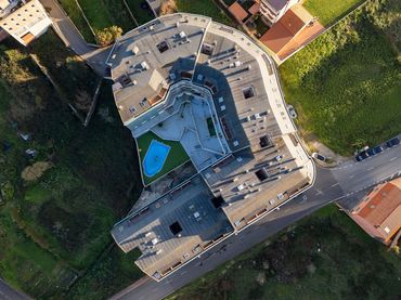 Pis d'obra nova amb piscina en venda a Rúa Canido 57