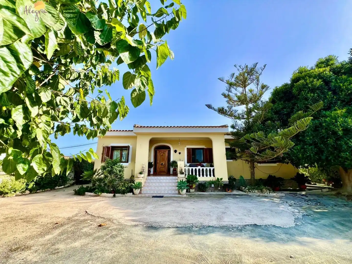Villa avec piscine à vendre à Calle  Alcalde Joaquín Alberca, imagen 7