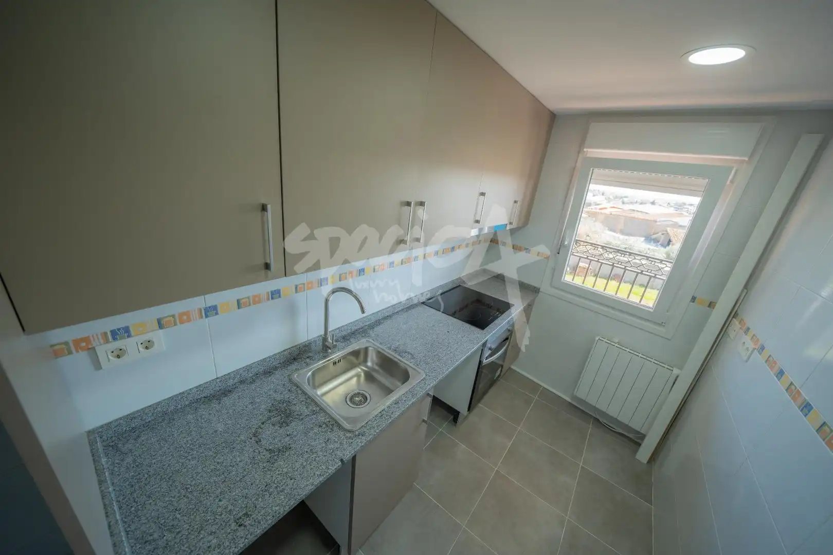 Kitchen of Flat for sale in Méntrida  with Heating, Parquet flooring and Storage room