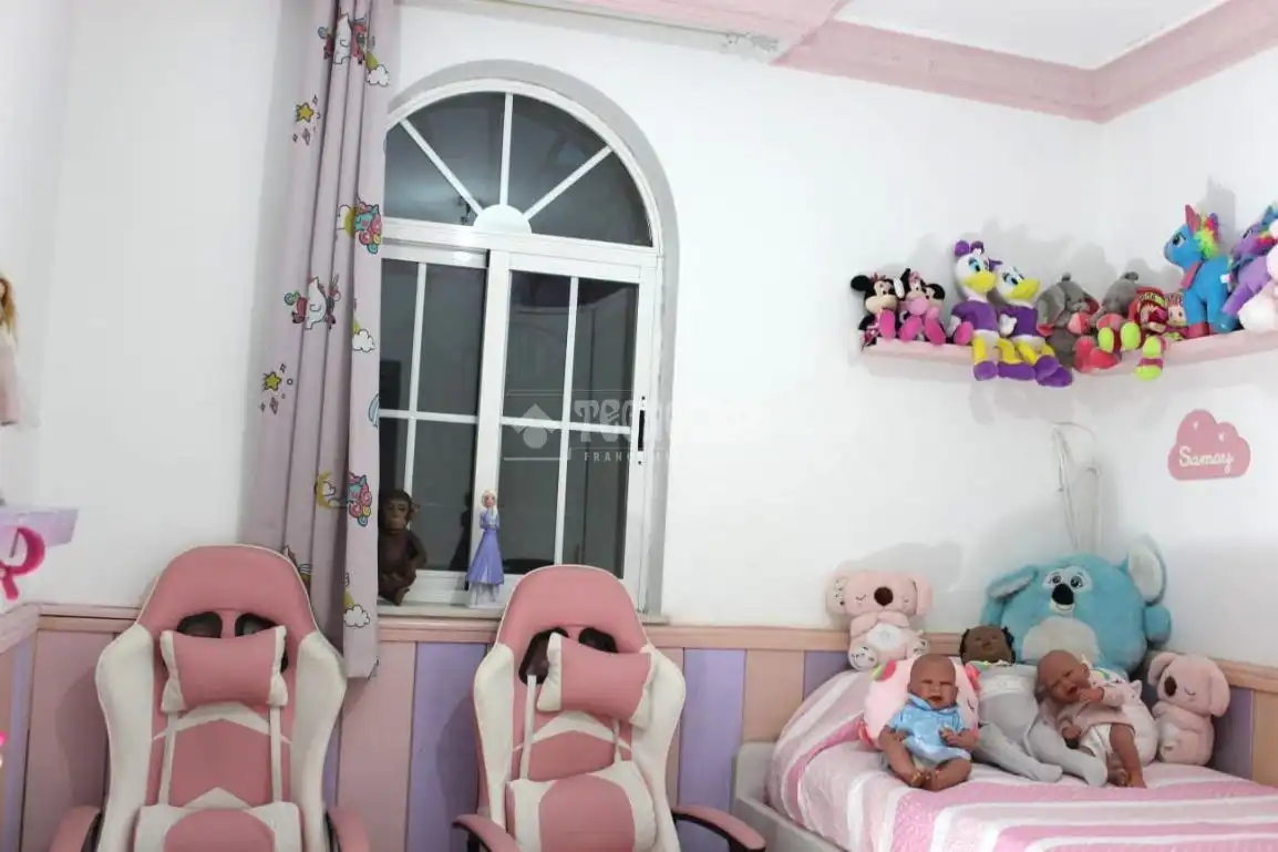 Habitación de Casa adosada en venta en Coria del Río