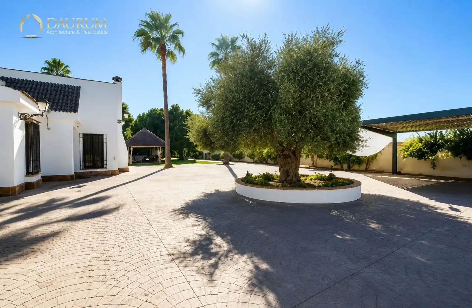 Exterior view of Houses for sale in La Rinconada  with Air Conditioner, Terrace and Storage room