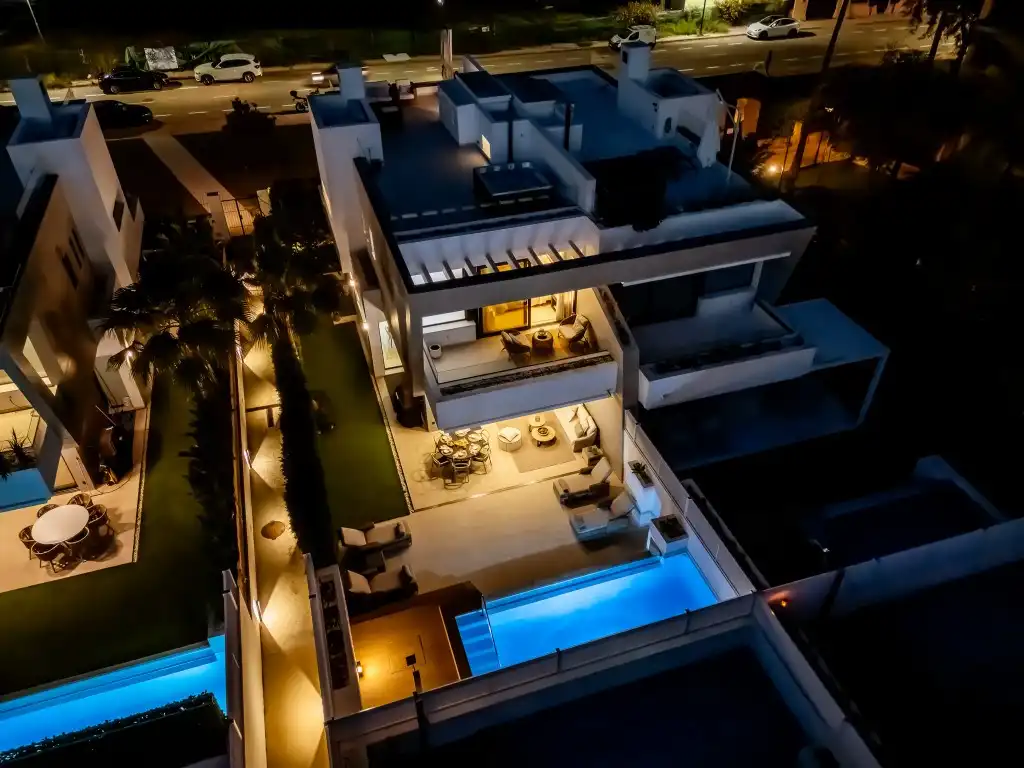 Villa mit Pool zum Verkauf in Nueva Andalucía, imagen 25
