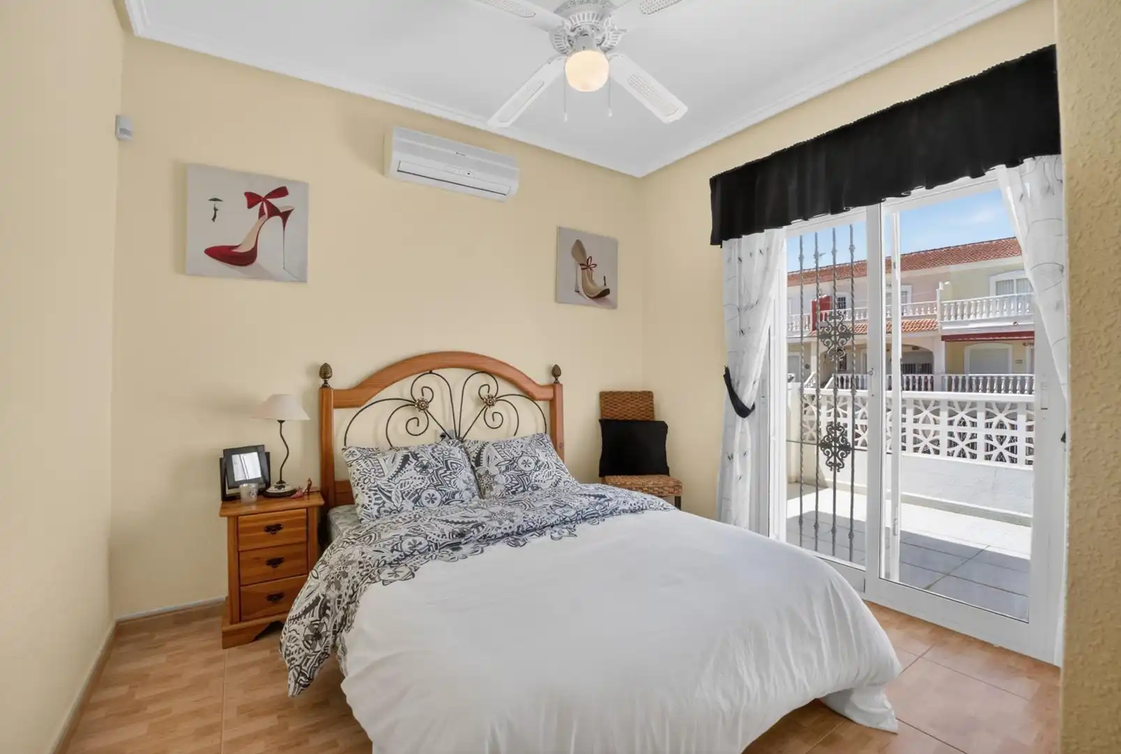 Habitación de Casa adosada en venta en Rojales con Aire acondicionado, Jardín privado y Terraza