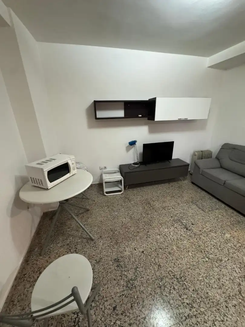 Living room of Flat for rent in Granada  with Air Conditioner, Heating and Furnished