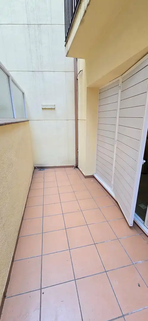 Terrasse von Einfamilien-Reihenhaus zum Verkauf in Santa Perpètua de Mogoda mit Klimaanlage, Heizung und Terrasse