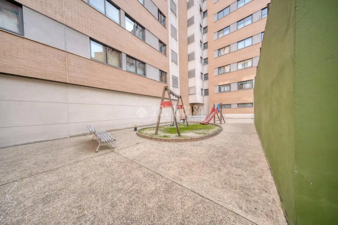 Vista exterior de Piso en venta en Valladolid con Aire acondicionado y Terraza
