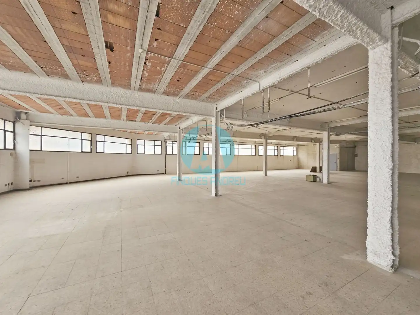 Nave industrial de alquiler en Mataró