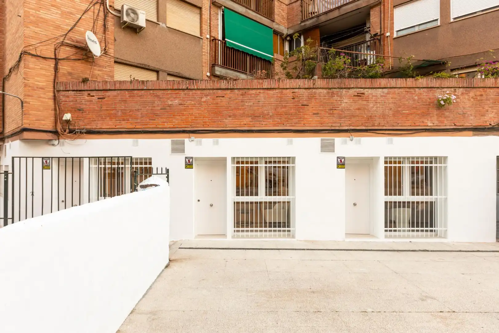 Vista exterior de Apartamento en venta en Granada con Aire acondicionado y Calefacción