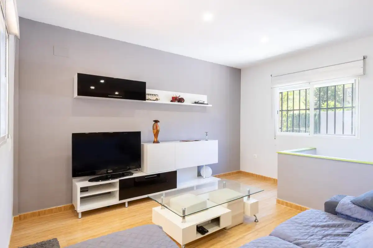 Sala d'estar de Casa o xalet en venda en Montroi / Montroy amb Aire condicionat, Calefacció i Jardí privat