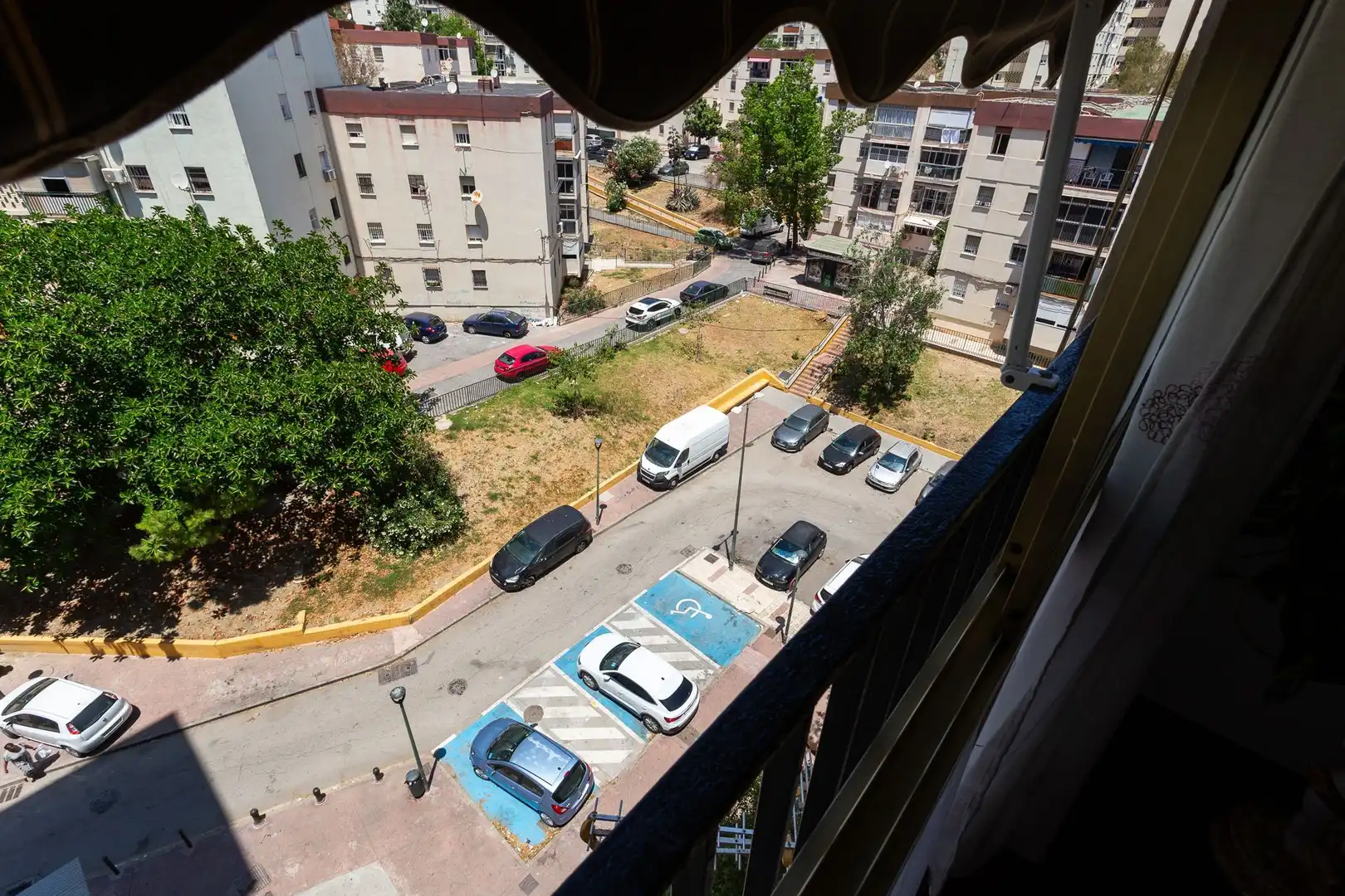 Aparcament de Pis en venda en Málaga amb Terrassa i Moblat