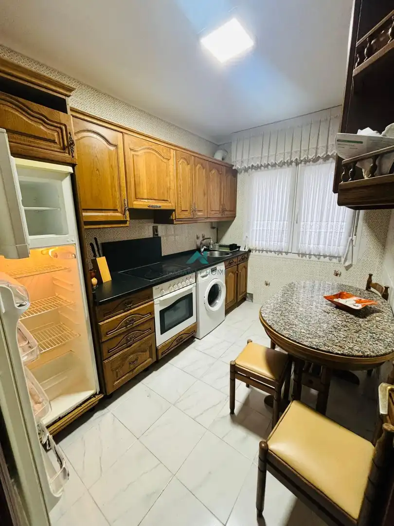Piso con terraza en venta en Calle LA RONDA, imagen 2