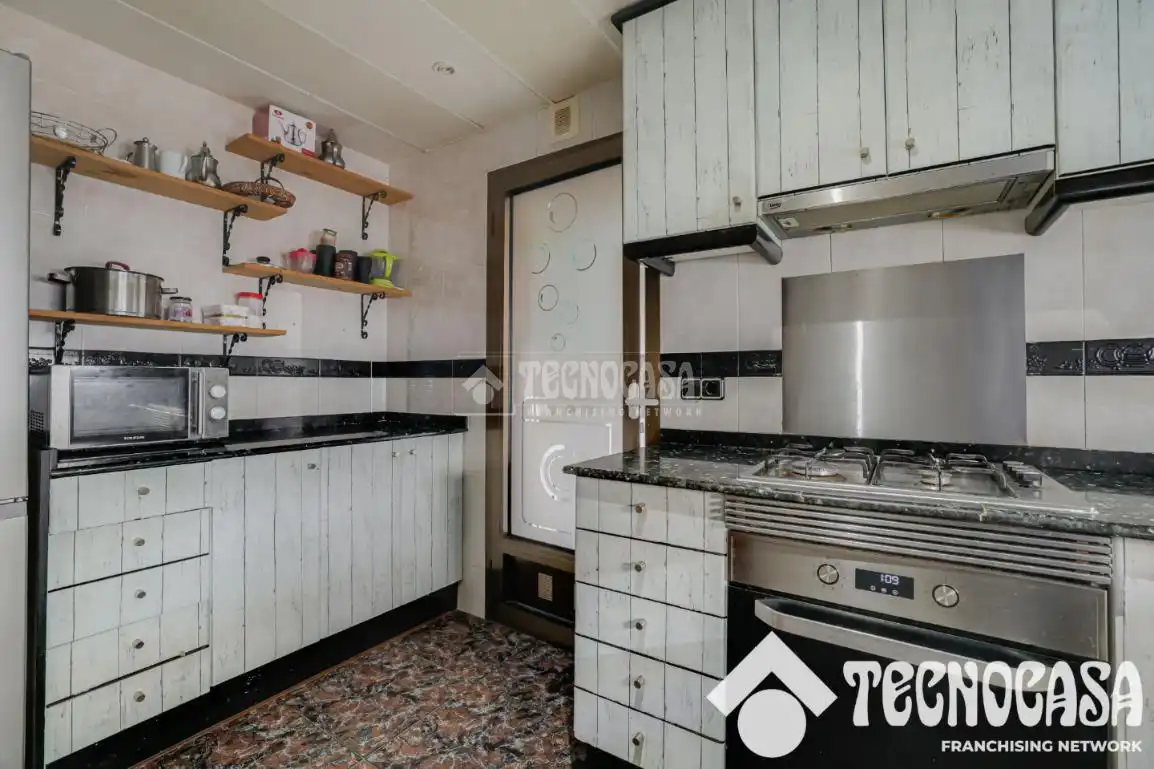 Cocina de Piso en venta en El Prat de Llobregat